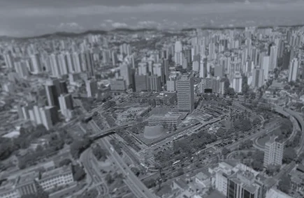 Vista aérea de área urbana densa com prédios residenciais e comerciais