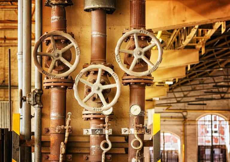 Vazamentos em tubulações industriais: o que fazer