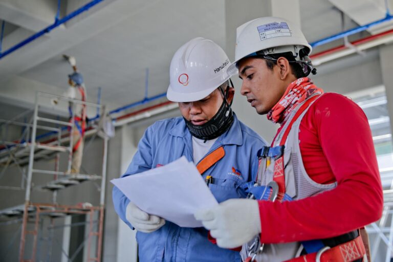 Patologias em Instalações Elétricas Antigas: Risco Oculto em Fábricas